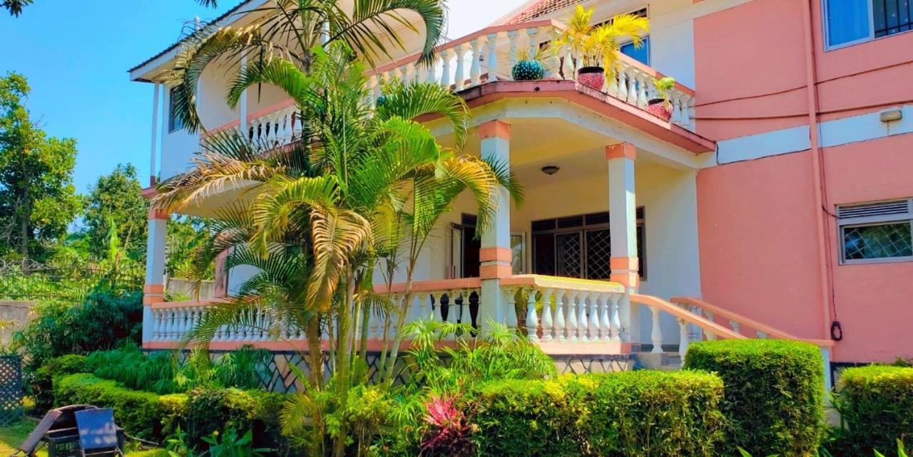 La Feve Beach Bed And Breakfast Entebbe Ngoại thất bức ảnh