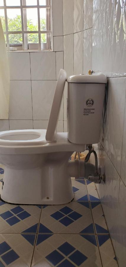 La Feve Beach Bed And Breakfast Entebbe Ngoại thất bức ảnh